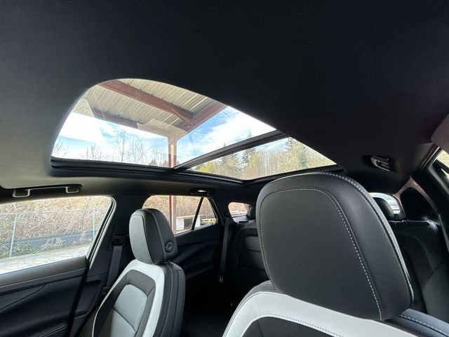 Used 2024 Chevrolet Blazer EV LT AWD/4WD image 18