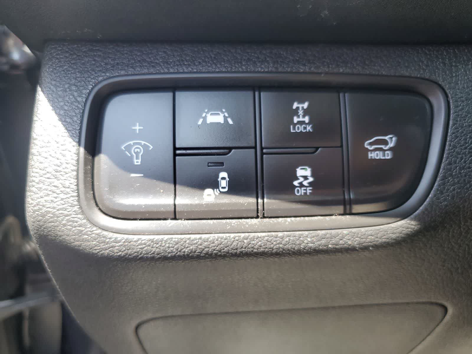 Used 2020 Hyundai Santa Fe SEL w/ Convenience + Premium Package AWD/4WD image 19