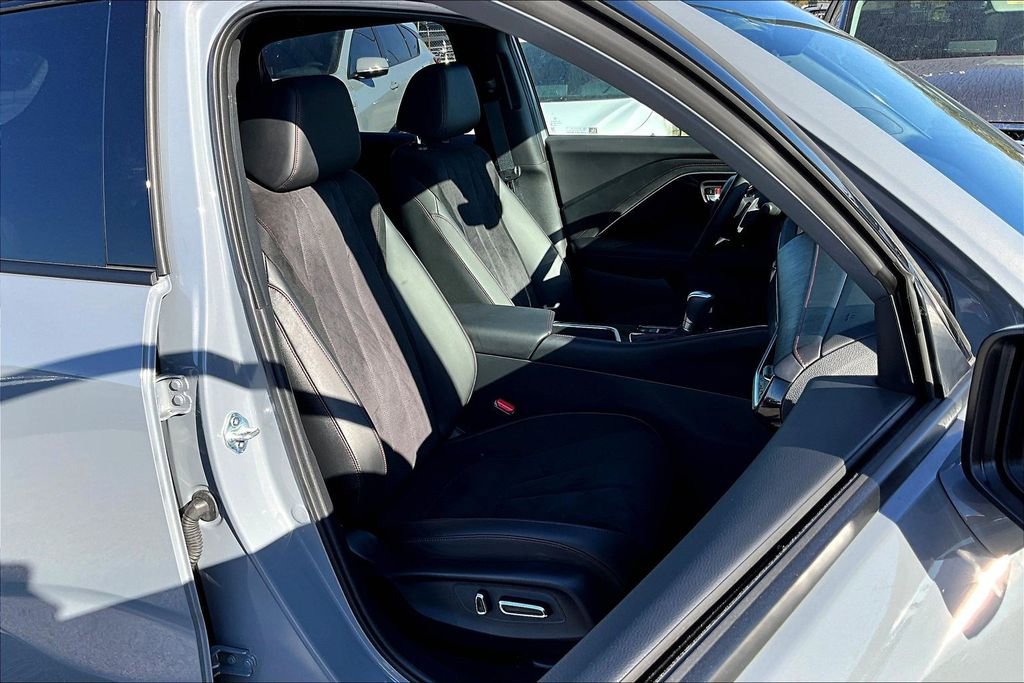 Used 2025 Acura ADX A-Spec image 10