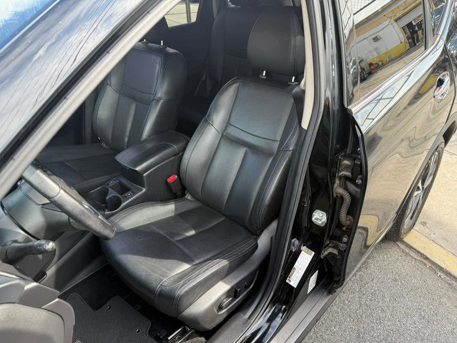 Used 2018 Nissan Rogue SL image 7