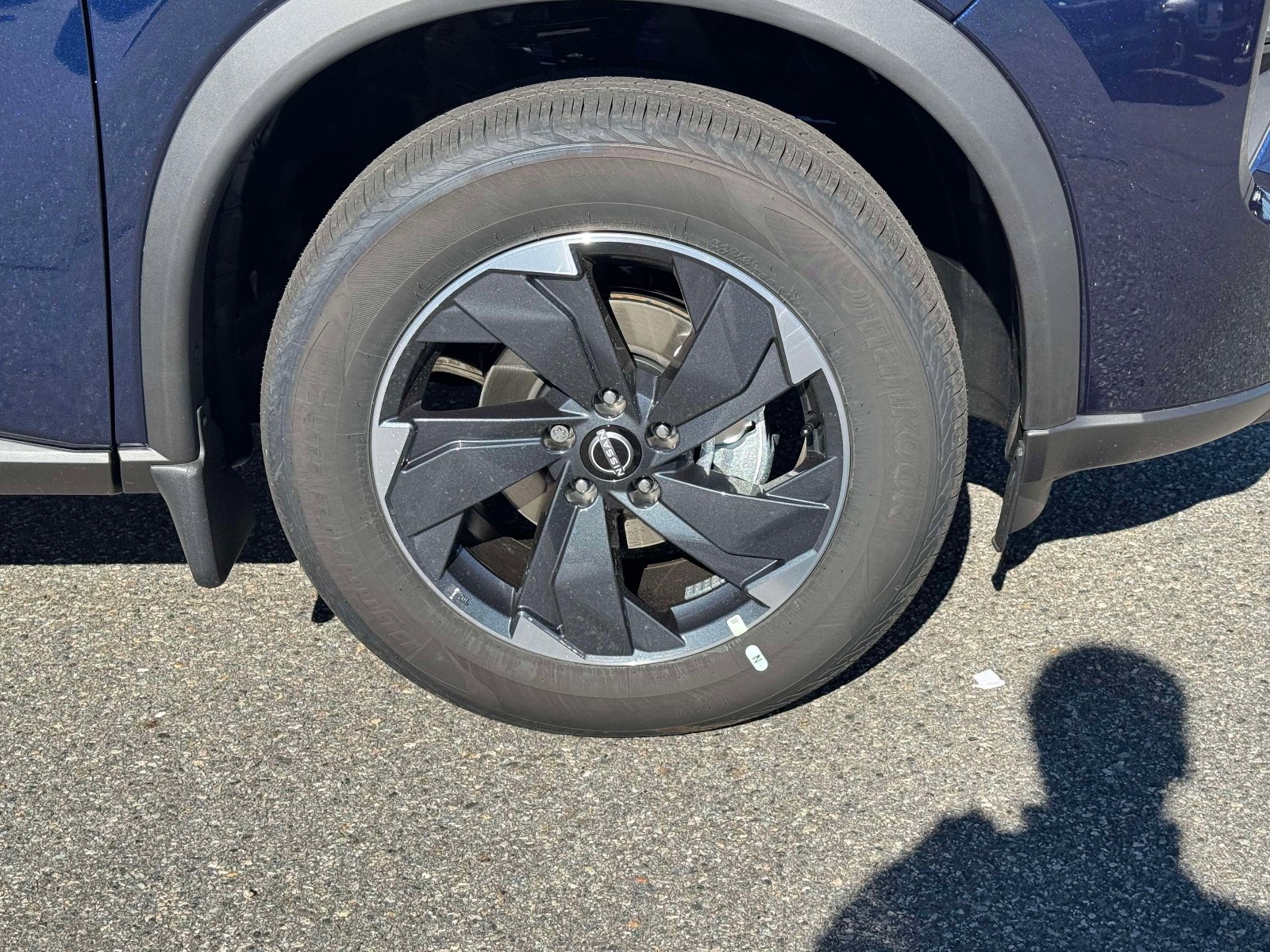 Used 2026 Nissan Rogue SV image 7