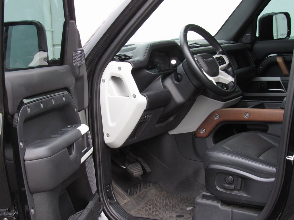 Used 2022 Land Rover Defender 110 X-Dynamic HSE image 10