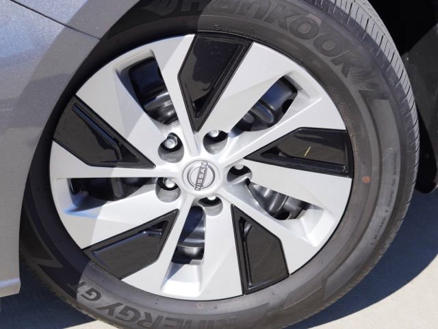 Used 2024 Nissan Altima 2.5 S image 10