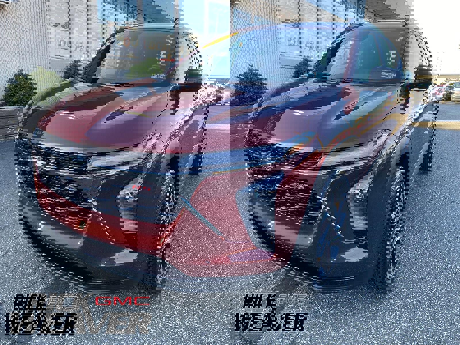 Certified 2025 Chevrolet Trax RS w/ Driver Confidence Package image 1