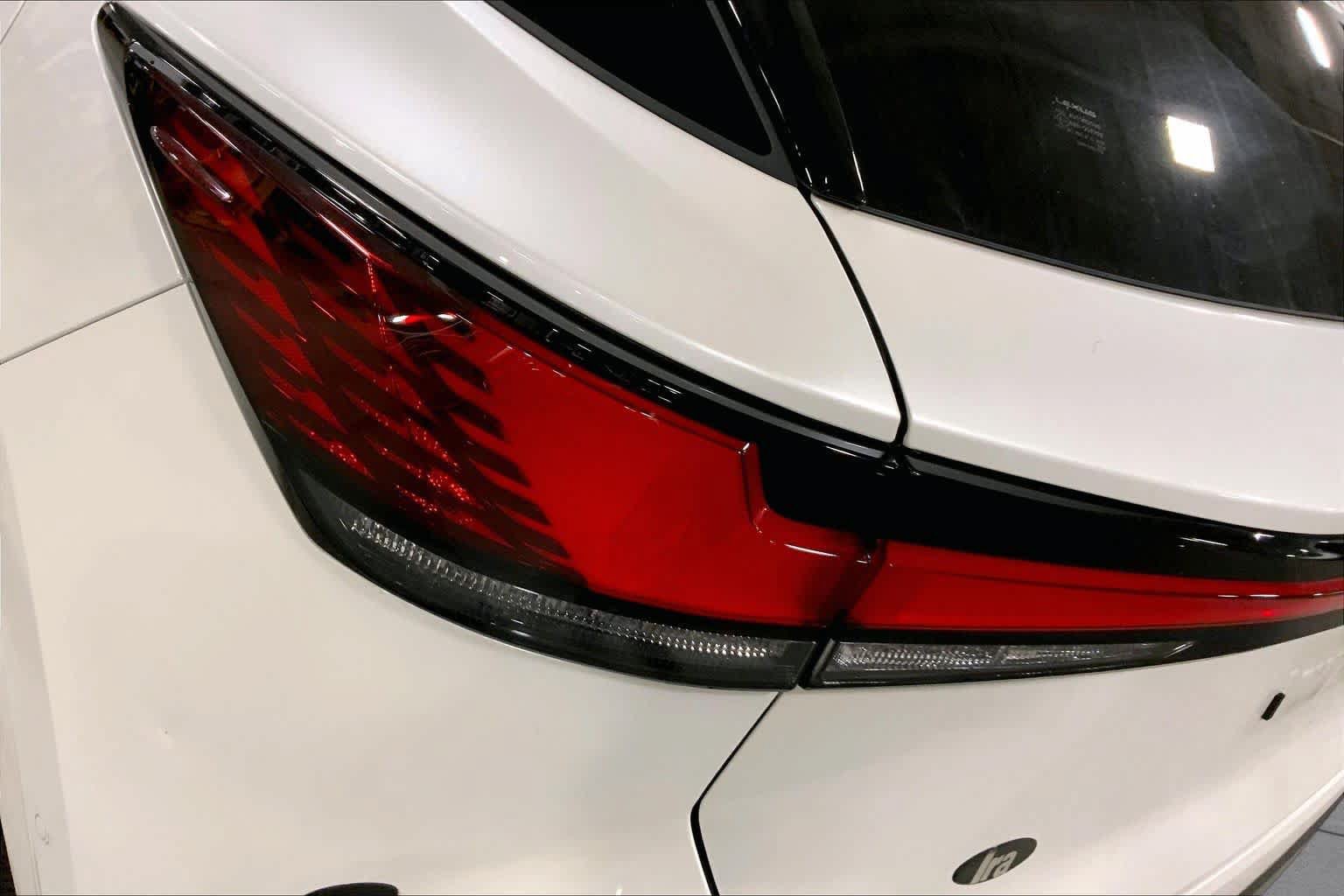 Certified 2025 Lexus RX 450h AWD w/ Convenience Package image 29
