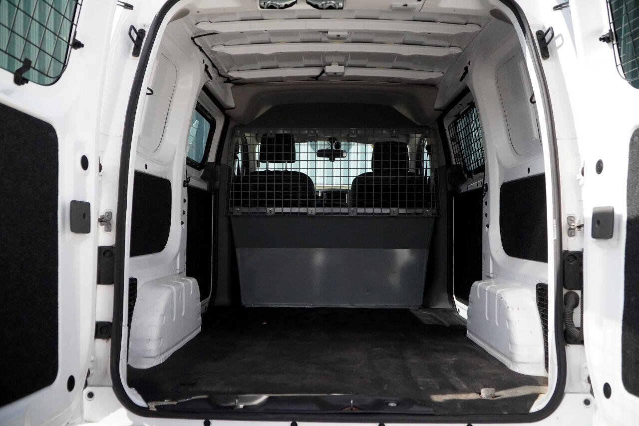 Used 2020 Nissan NV200 SV w/ Sliding Glass Door Package image 20