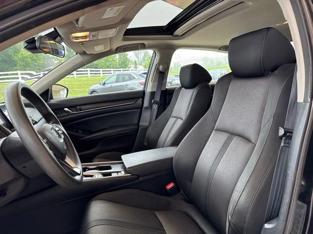 Used 2019 Honda Accord EX image 4