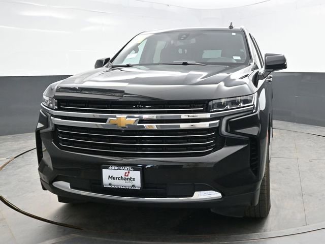 Used 2021 Chevrolet Suburban LT w/ Luxury Package image 2