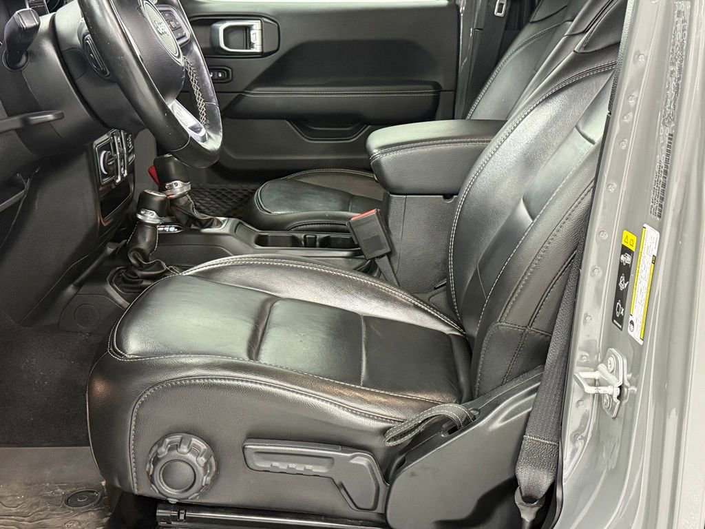 Used 2021 Jeep Wrangler Unlimited Sahara w/ Dual Top Group image 13