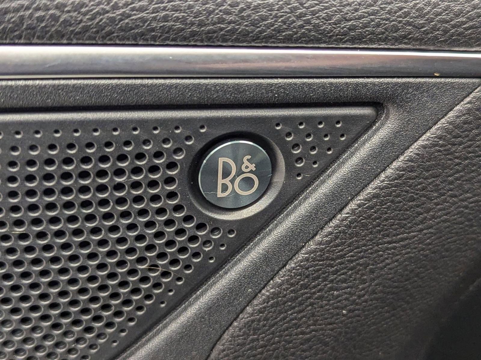 Used 2022 Ford Edge ST image 18