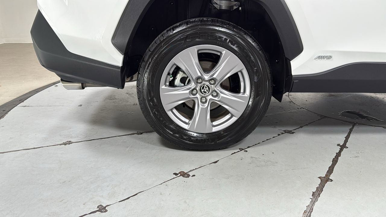 Certified 2025 Toyota RAV4 LE image 22