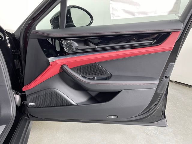 New 2026 Porsche Panamera image 18