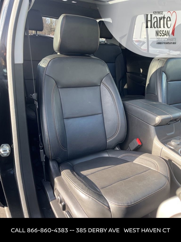 Used 2019 Chevrolet Traverse LT w/ LT Premium Package AWD/4WD image 24