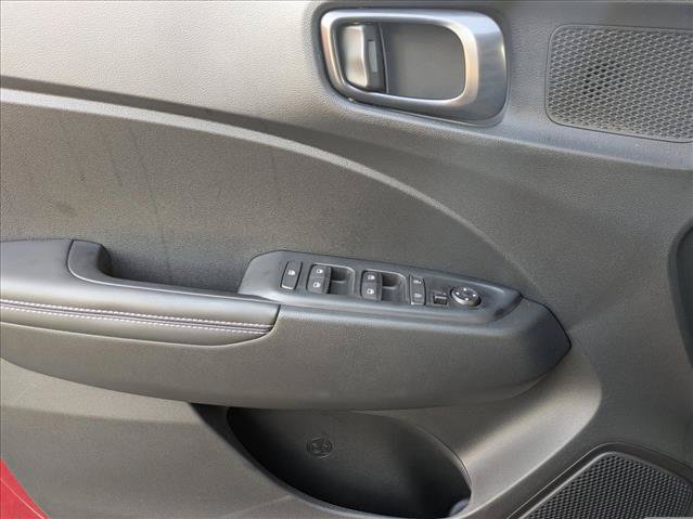 New 2025 Hyundai Venue Limited FWD image 16