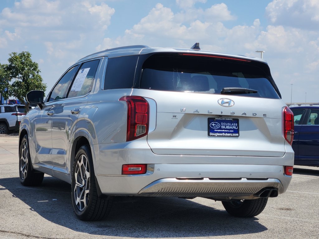 Used 2022 Hyundai Palisade Calligraphy w/ Winter Package FWD image 4