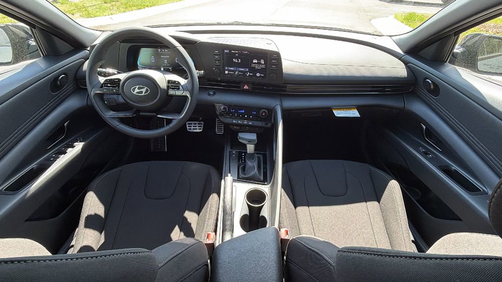 New 2026 Hyundai Elantra Sport image 21