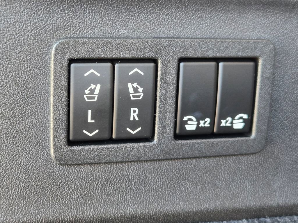 New 2025 Cadillac Escalade IQ Luxury 2 w/ LPO, Etrunk Organizer Package image 12