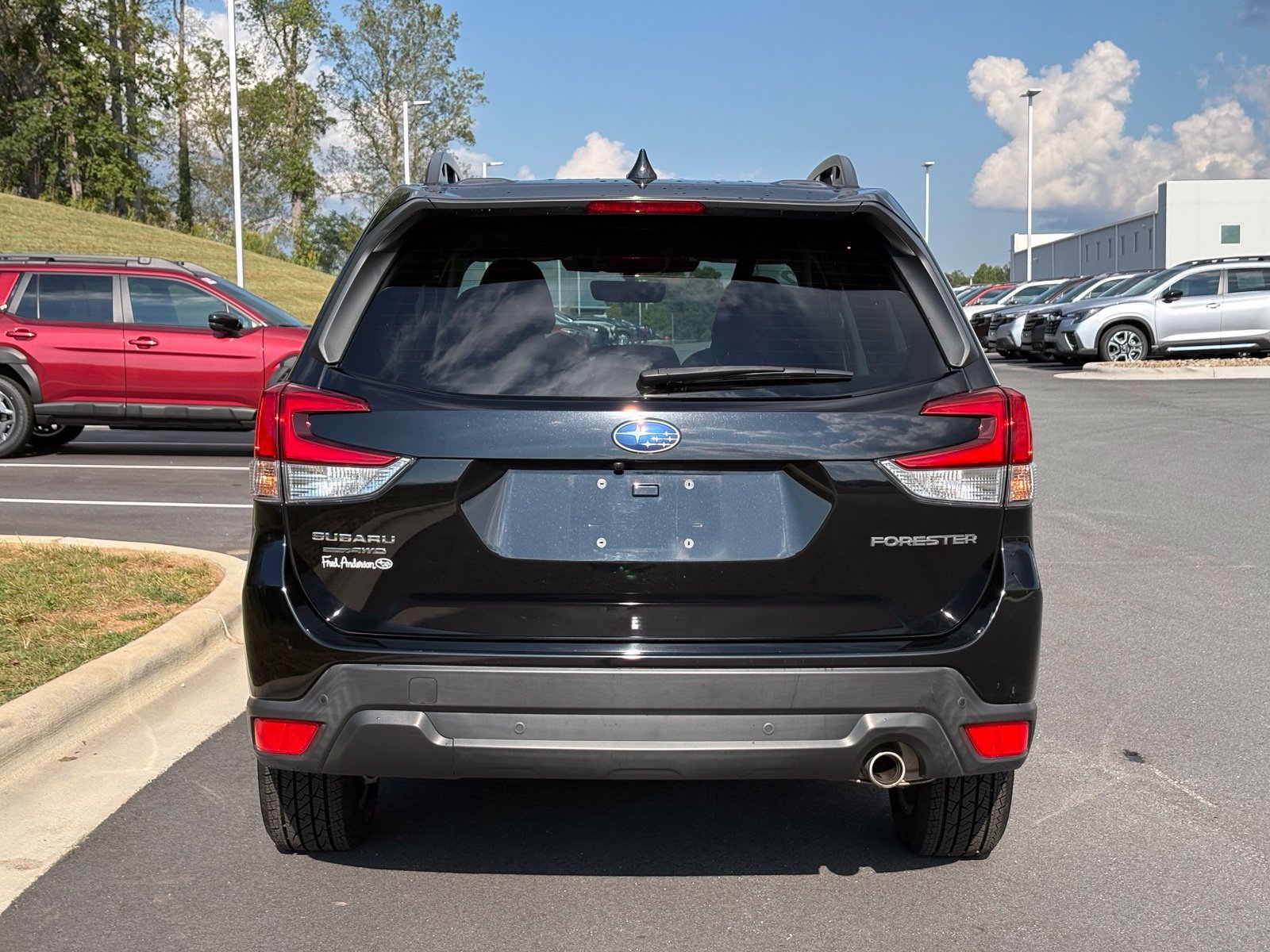 Certified 2023 Subaru Forester Limited AWD/4WD image 10