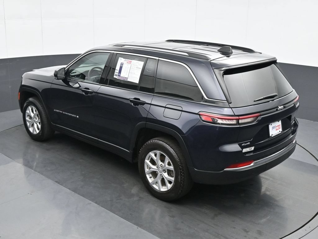 Used 2023 Jeep Grand Cherokee Limited AWD/4WD image 19