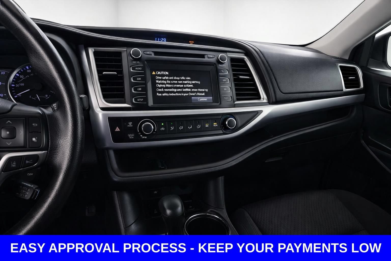 Used 2019 Toyota Highlander LE FWD image 19