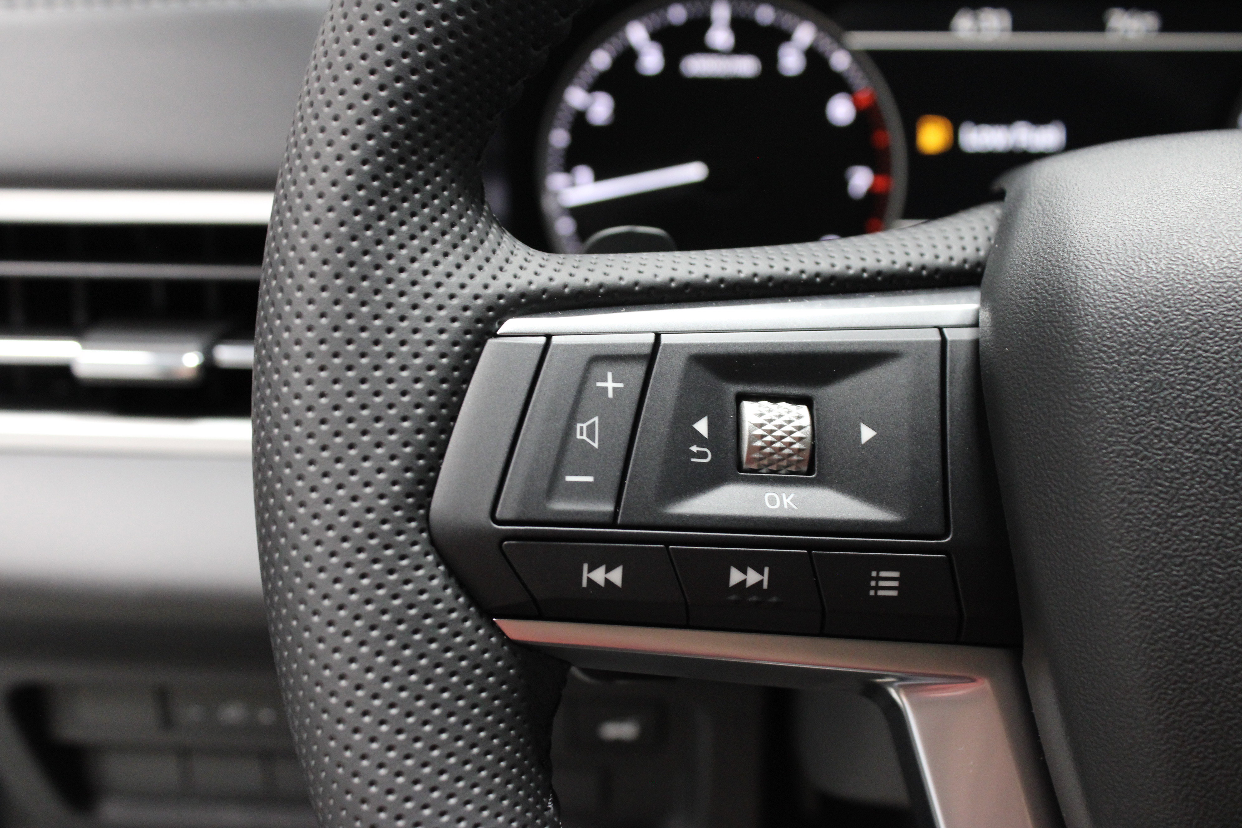 New 2025 Mitsubishi Outlander SE image 20