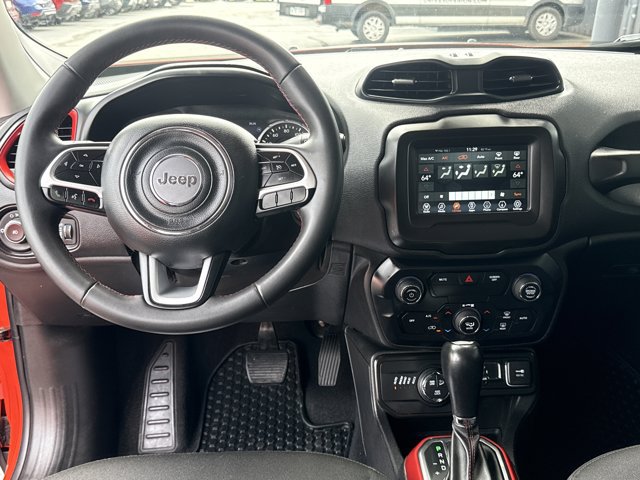 Used 2020 Jeep Renegade Trailhawk AWD/4WD image 7