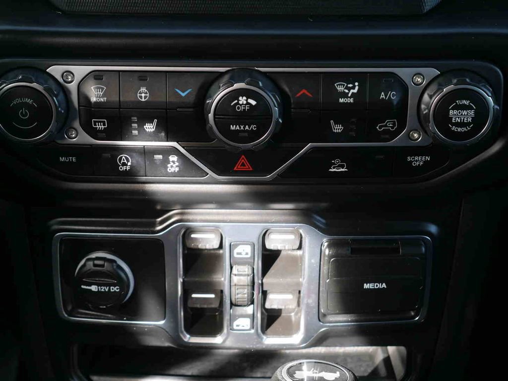 Certified 2023 Jeep Wrangler Freedom Edition image 8