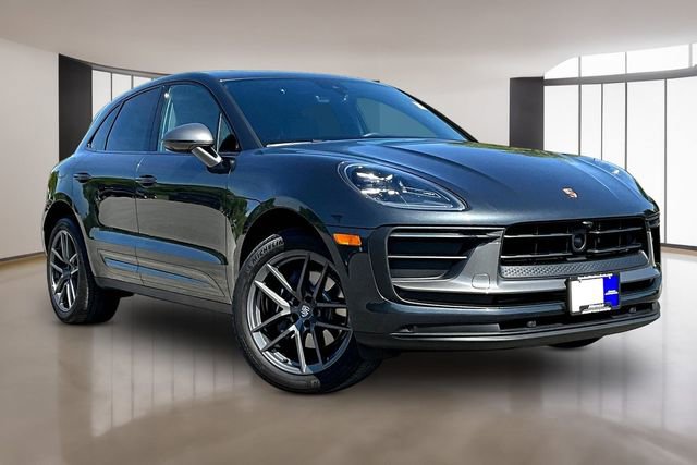 Used 2026 Porsche Macan image 3