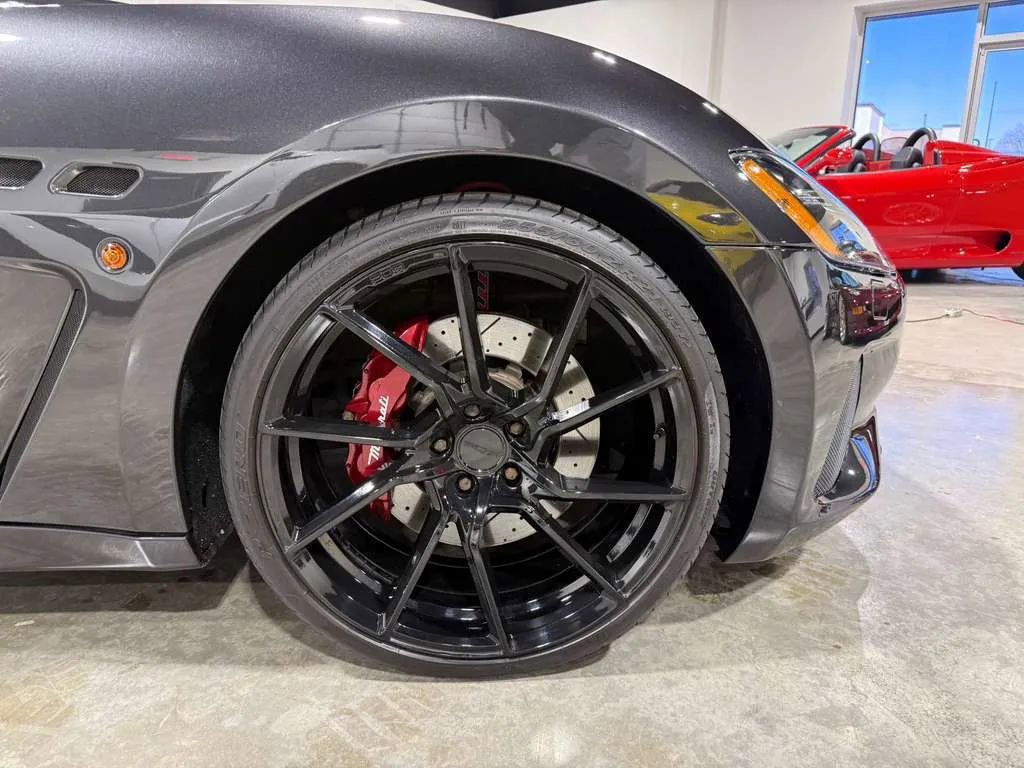 Used 2018 Maserati GranTurismo MC image 33