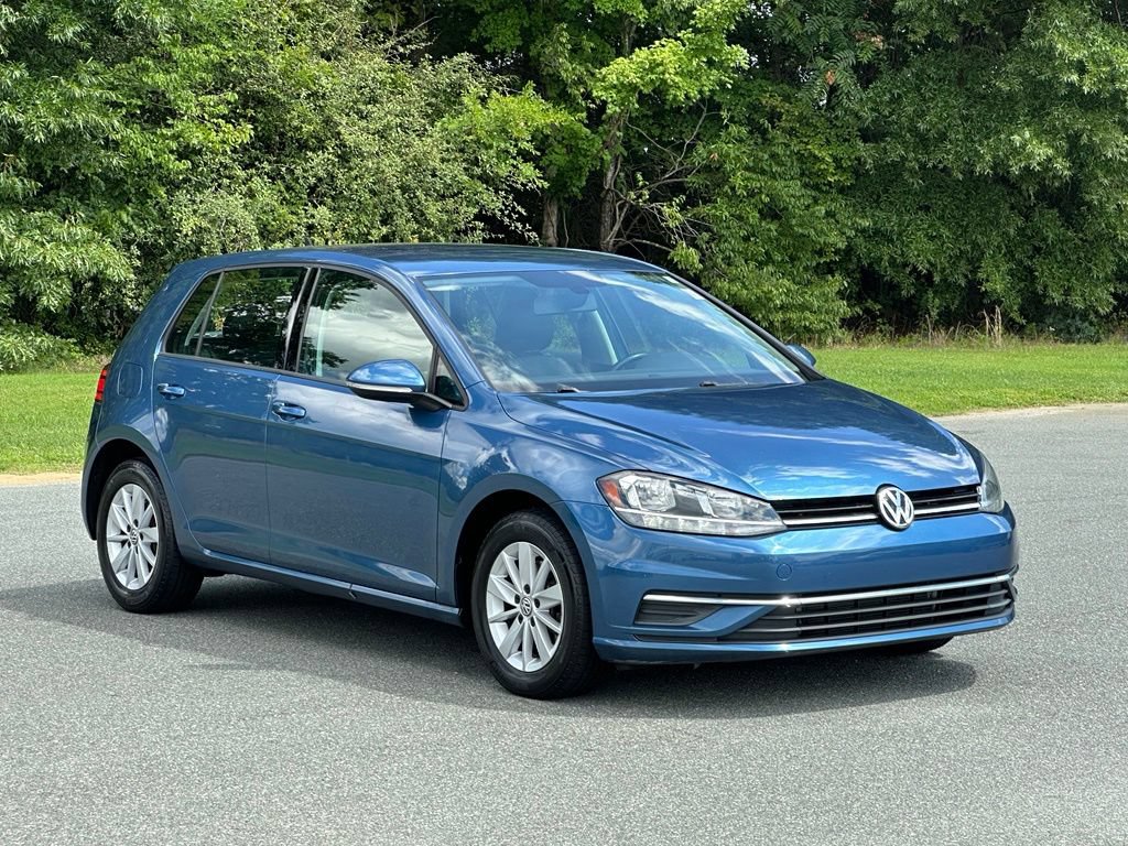 Used 2018 Volkswagen Golf S FWD image 2