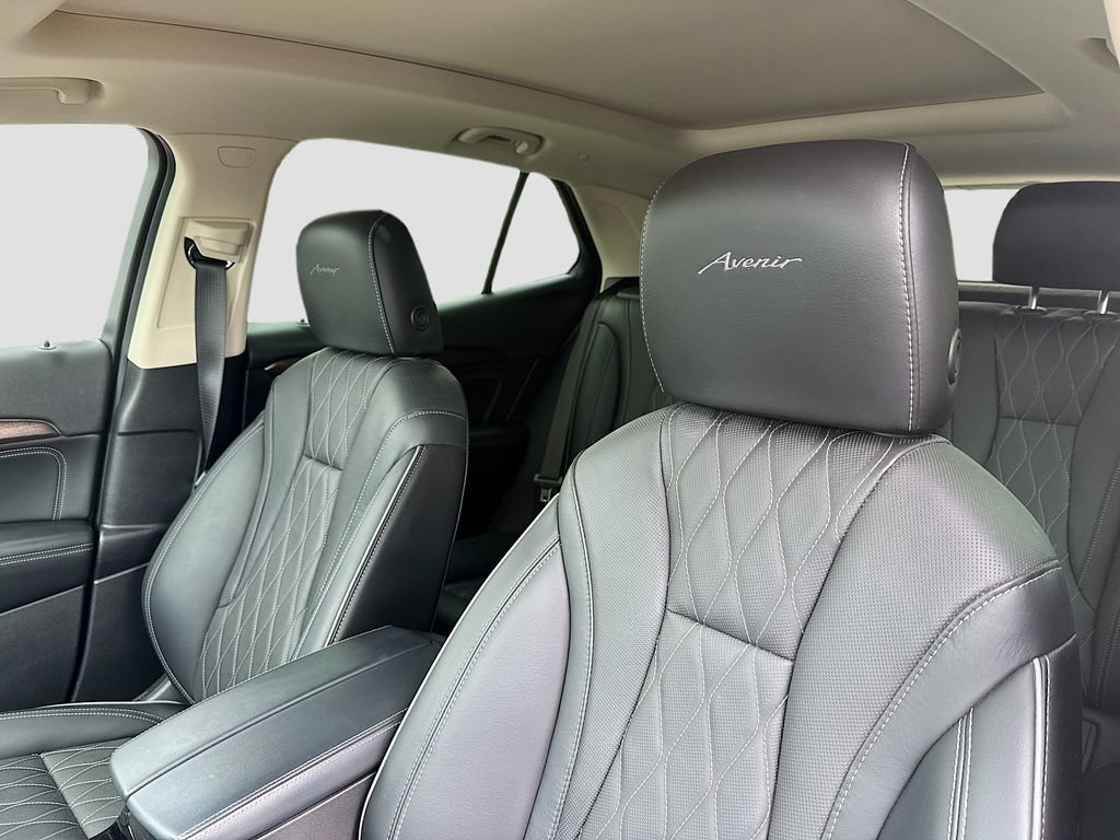 Used 2023 Buick Envision Avenir FWD image 13