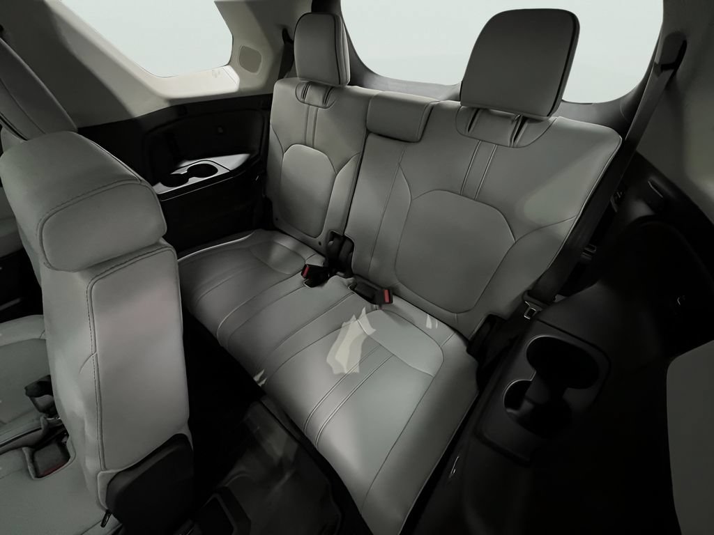 Used 2025 Honda Pilot Elite image 44