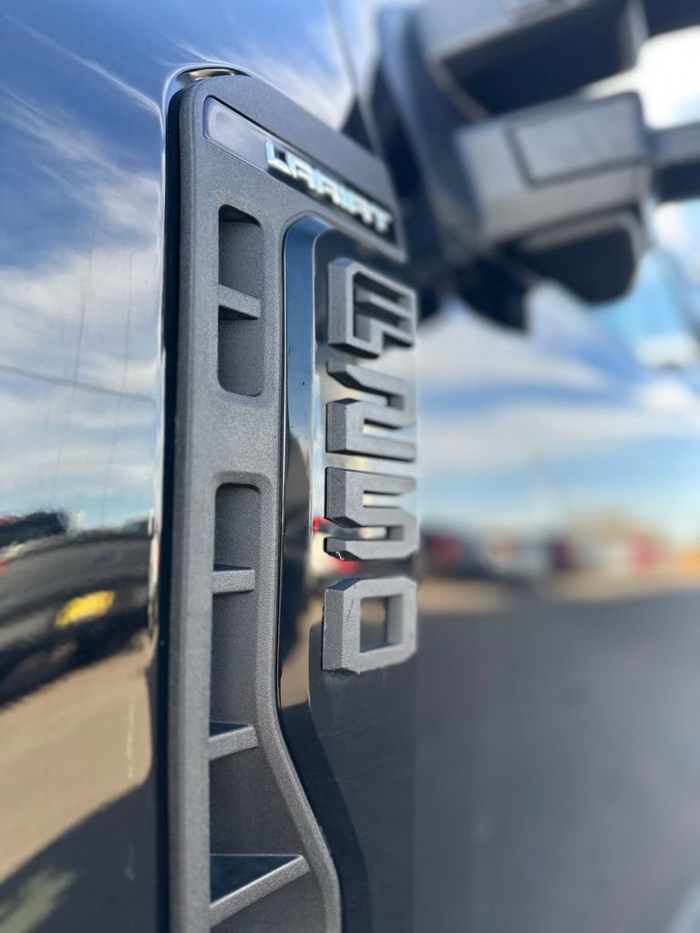 Used 2023 Ford F250 Lariat w/ Lariat Ultimate Package AWD/4WD image 7