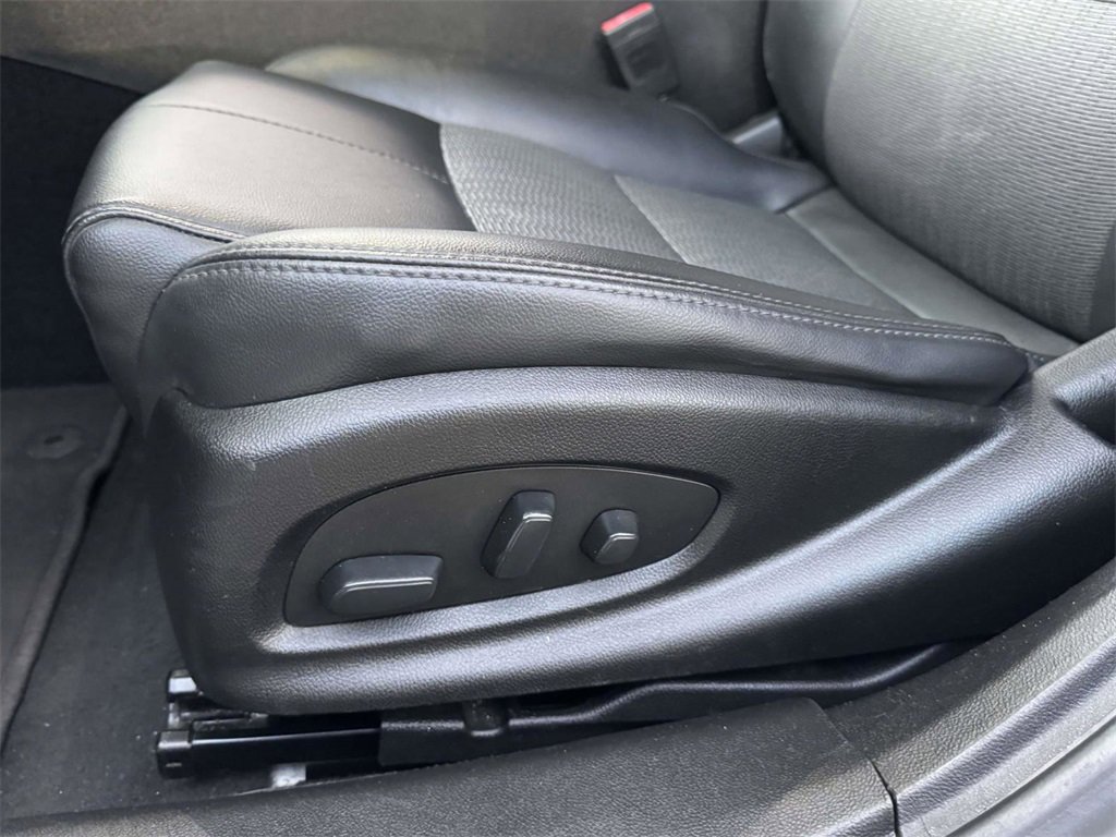 Used 2020 Chevrolet Impala LT w/ LT Convenience Package image 19