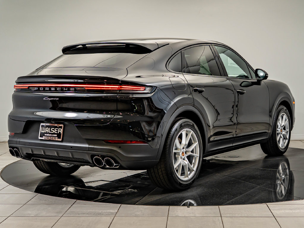 New 2026 Porsche Cayenne Coupe AWD/4WD image 8