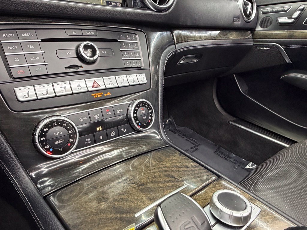 Used 2020 Mercedes-Benz SL 550 image 35