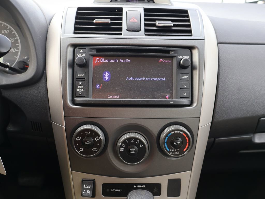 Used 2013 Toyota Corolla LE w/ Premium Pkg image 10