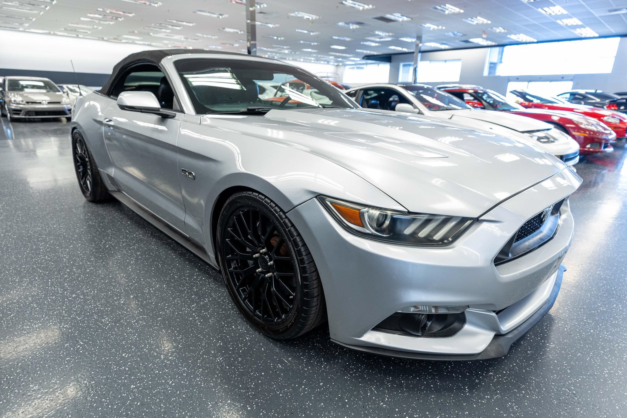 Used 2015 Ford Mustang GT Premium RWD image 10