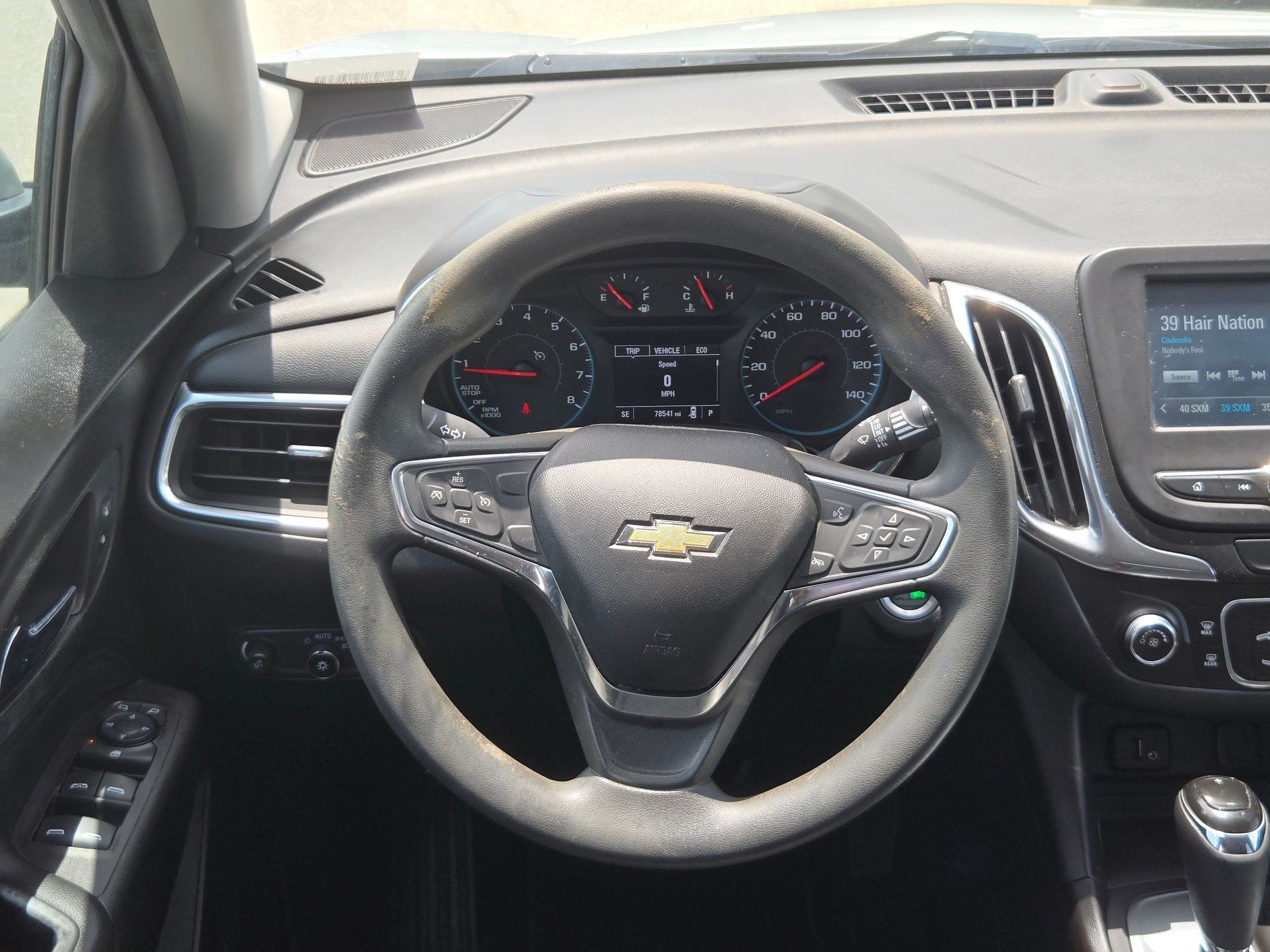 Used 2018 Chevrolet Equinox LT FWD image 18