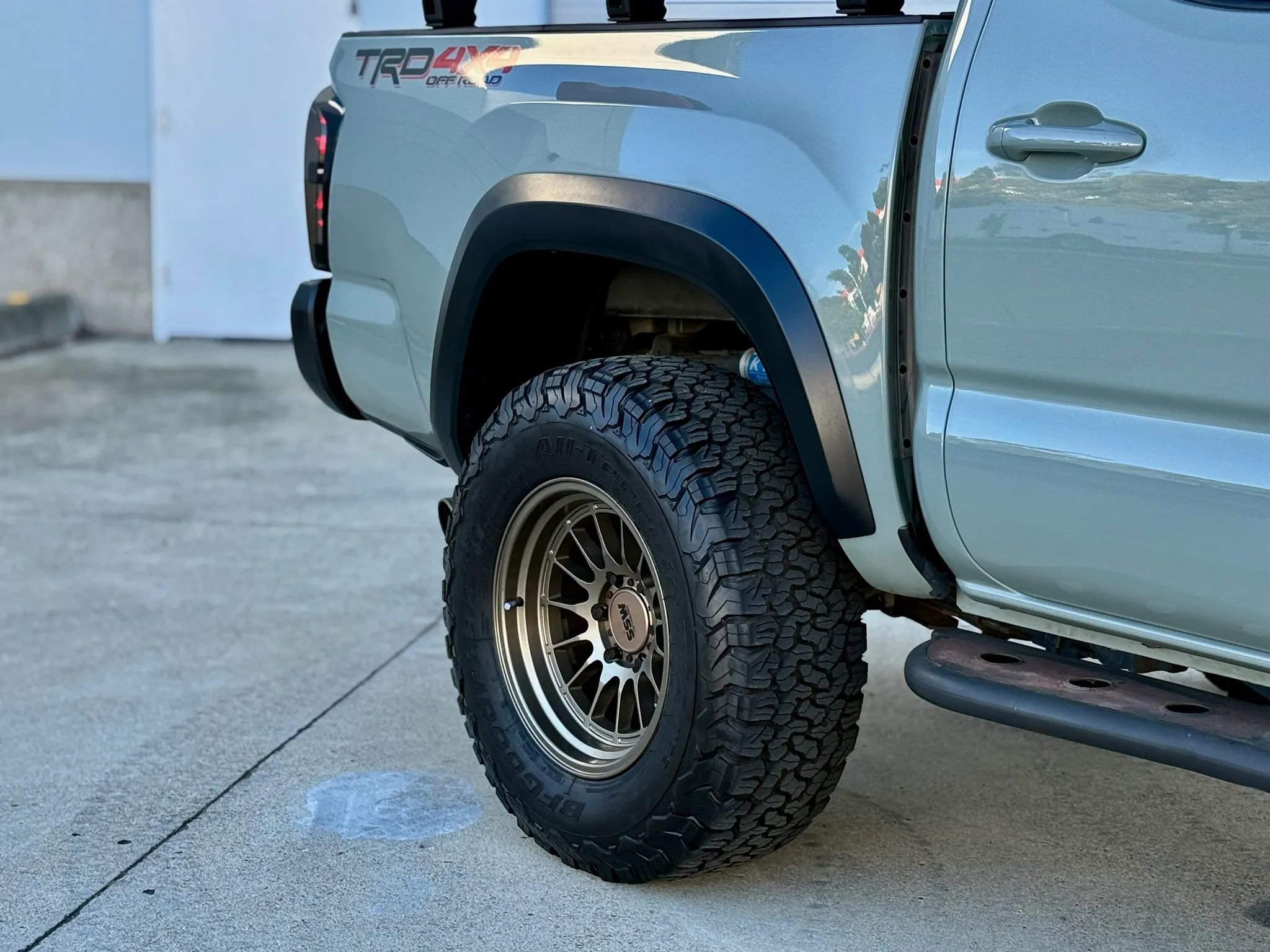 Used 2023 Toyota Tacoma TRD Off-Road AWD/4WD image 18