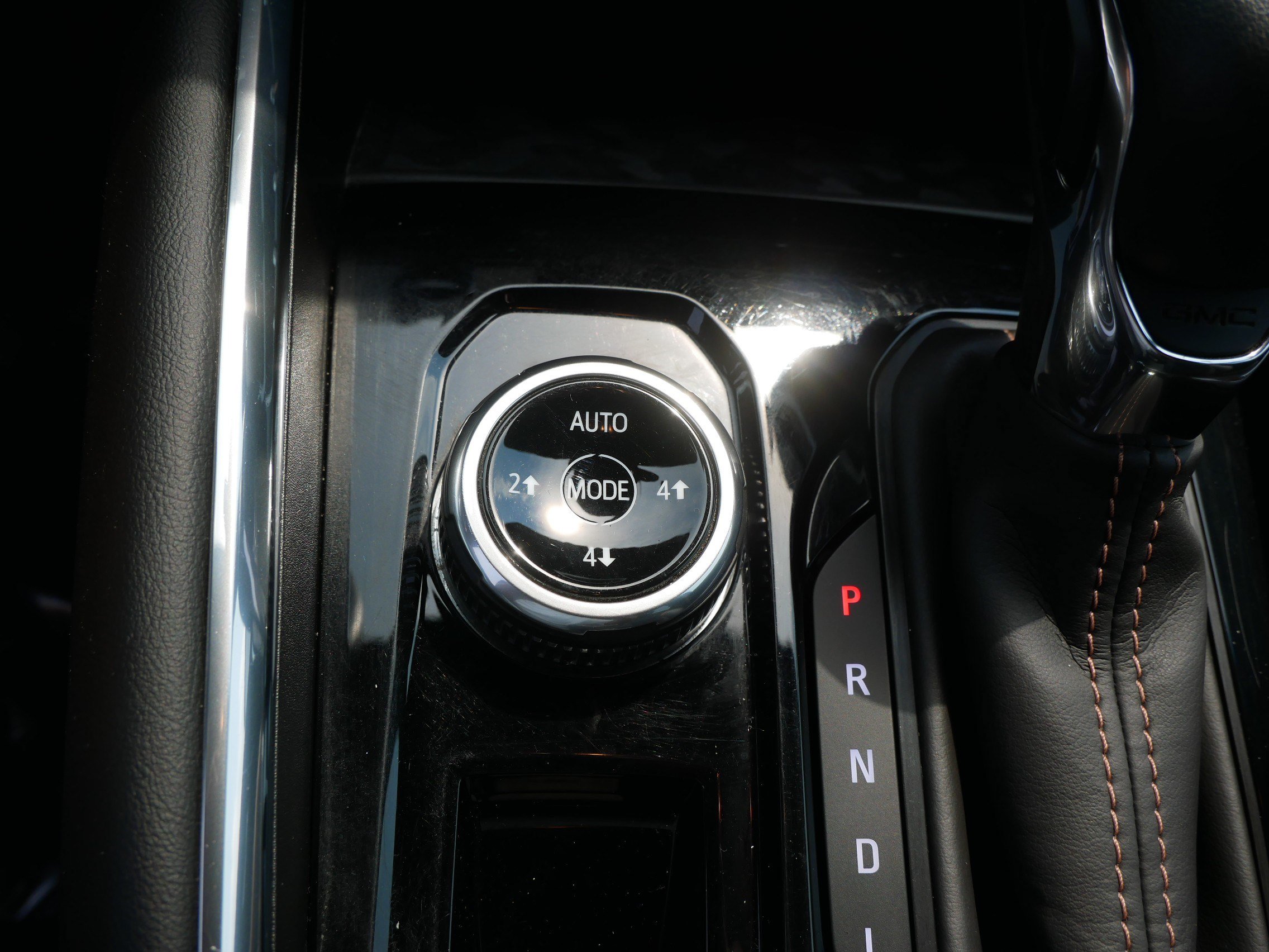 Used 2023 GMC Canyon AT4 w/ Canyon Safety Plus Package AWD/4WD image 30