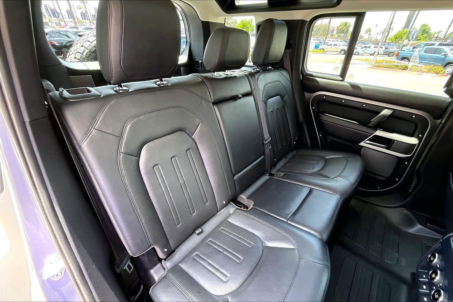 Used 2020 Land Rover Defender 110 HSE AWD/4WD image 27