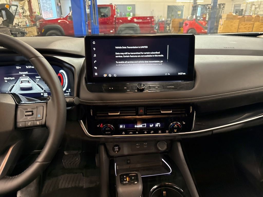 Certified 2025 Nissan Rogue SL image 19