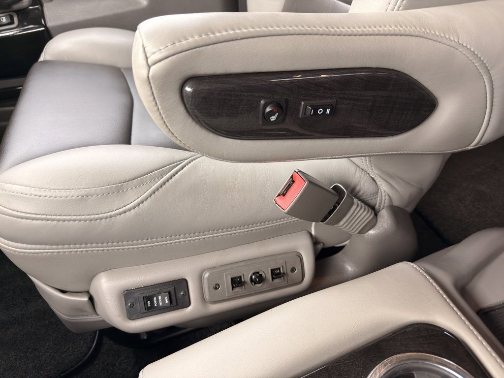 Used 2021 Chevrolet Express 2500 LS w/ Enhanced Convenience Package image 7