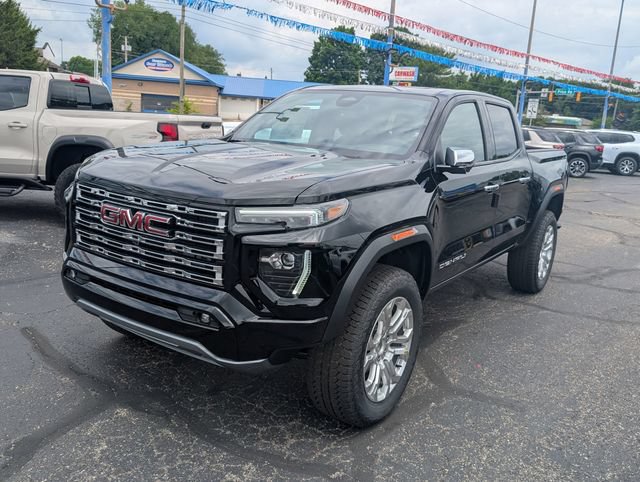 New 2026 GMC Canyon Denali w/ LPO, Denali Black Edition AWD/4WD image 3