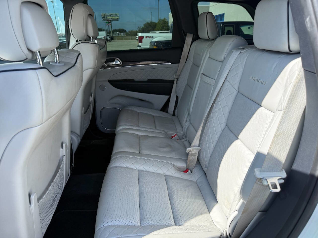 Used 2018 Jeep Grand Cherokee Summit image 13