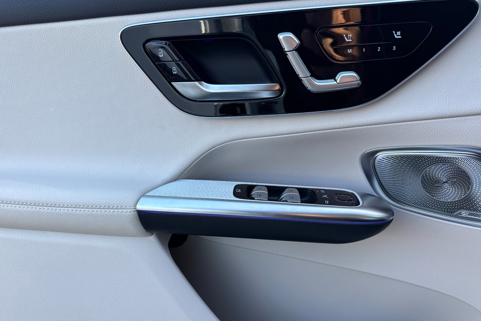 New 2026 Mercedes-Benz GLC 350e 4MATIC image 11