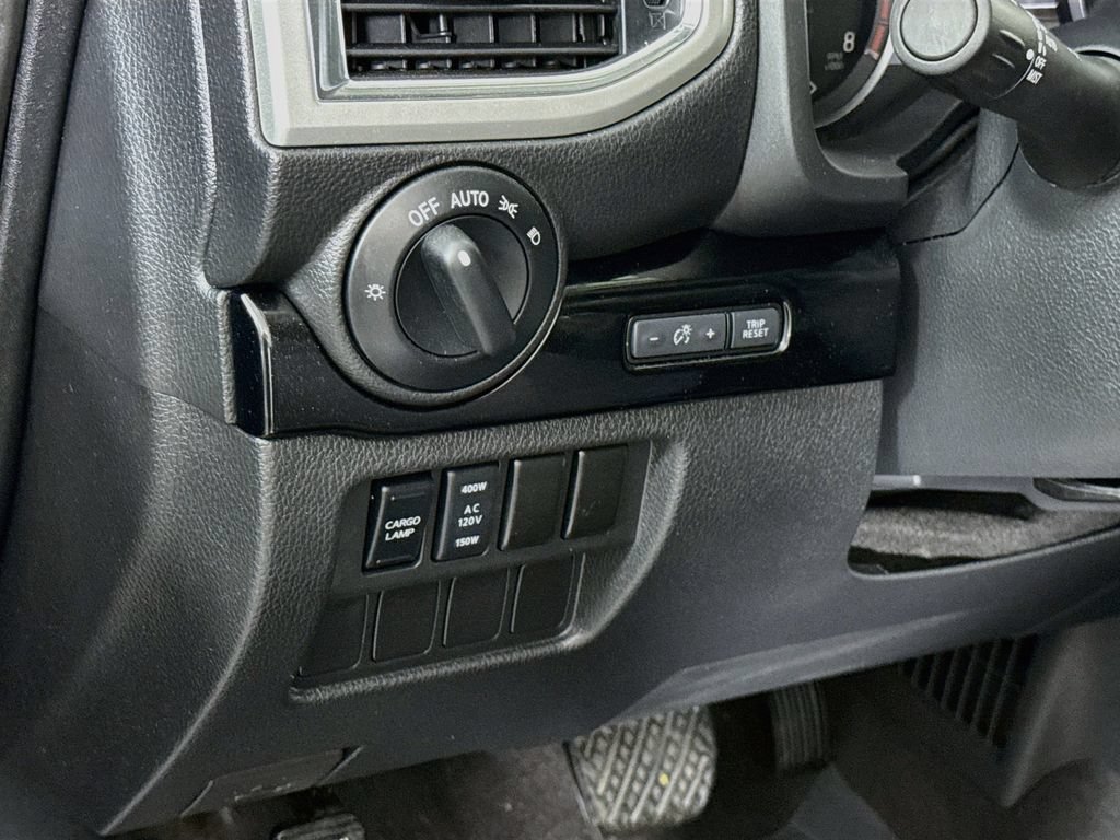 Certified 2021 Nissan Titan SV w/ SV Convenience Package AWD/4WD image 20