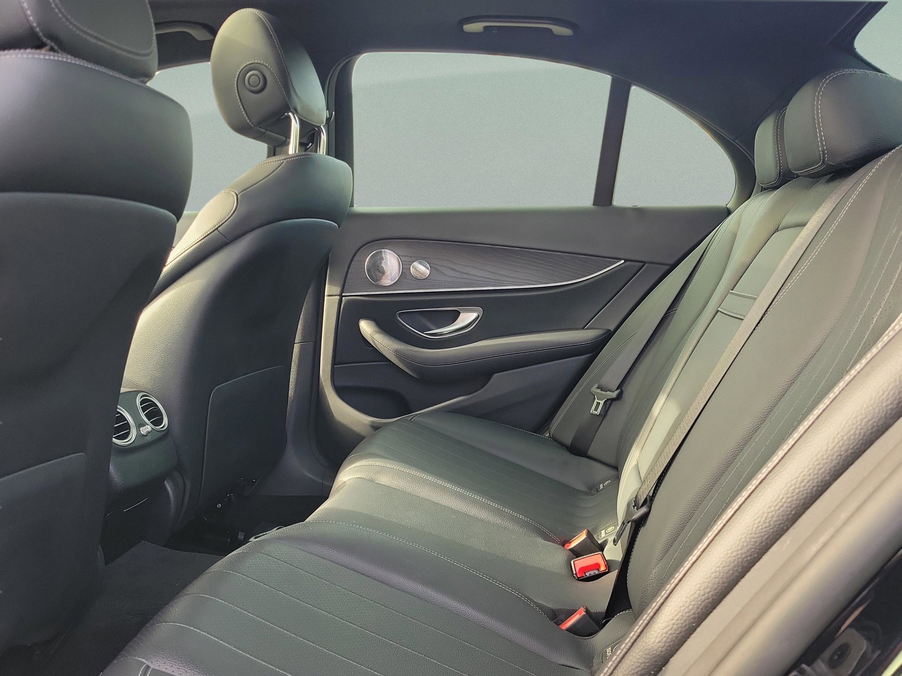 Used 2020 Mercedes-Benz E 350 Sedan image 13