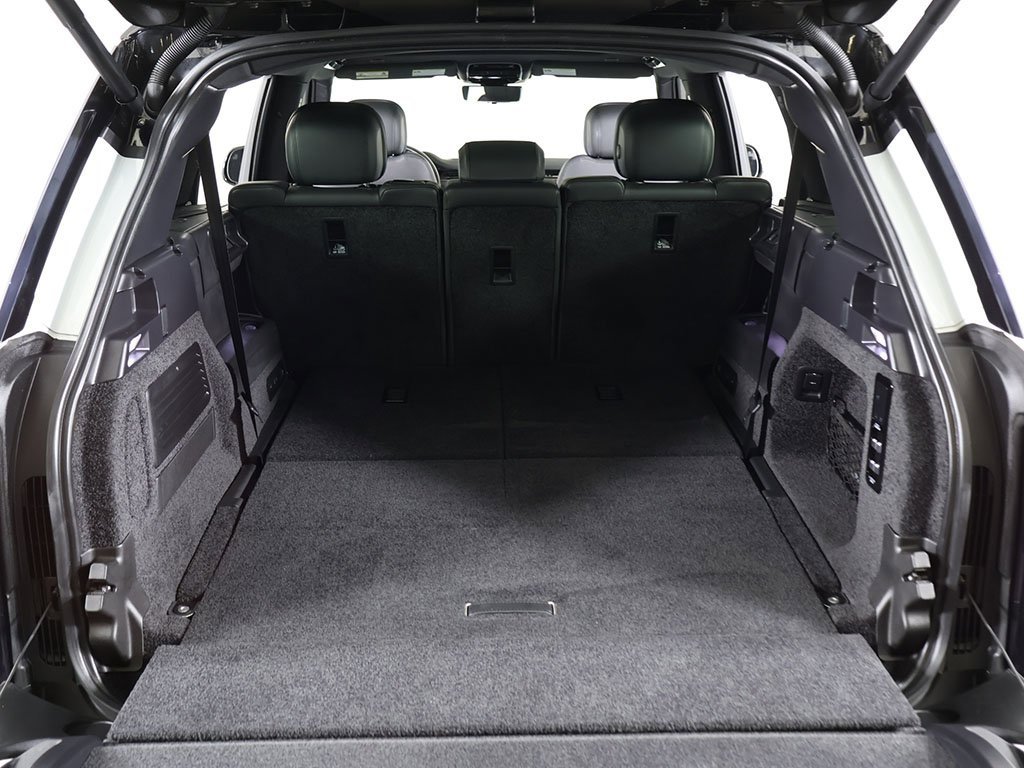 Used 2023 Land Rover Range Rover Long Wheelbase SE image 25